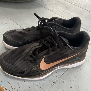 Nike vapor pro tennis shoes